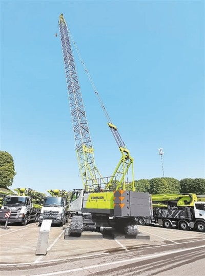 人民日報海外版頭條重磅聚焦 中聯重科重型機械全球熱銷，起重機引領中國制造出海新浪潮